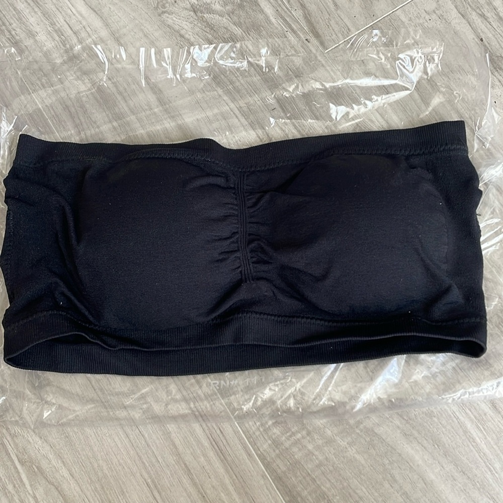 NWT Active Basic Bandeau Bra with Removable Molded Cups Strapless Bra